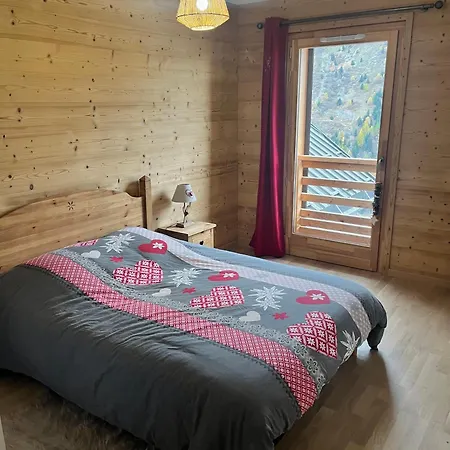 6 Personnes Au Coeur De - Celeste 102 *